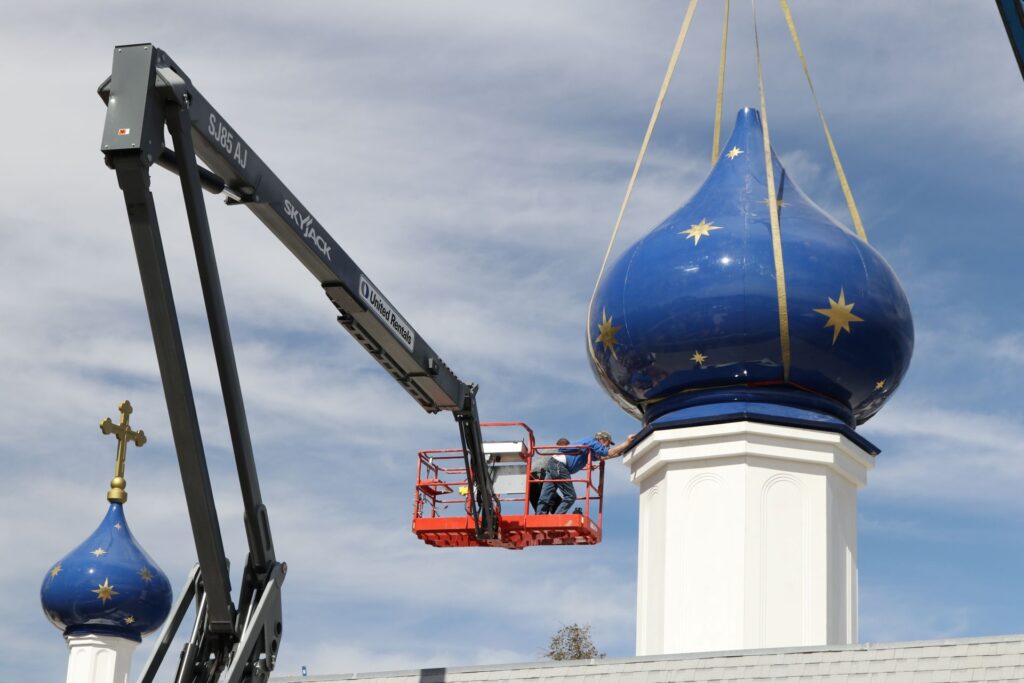 February 21-22, 2025: Raising of the Cupolas